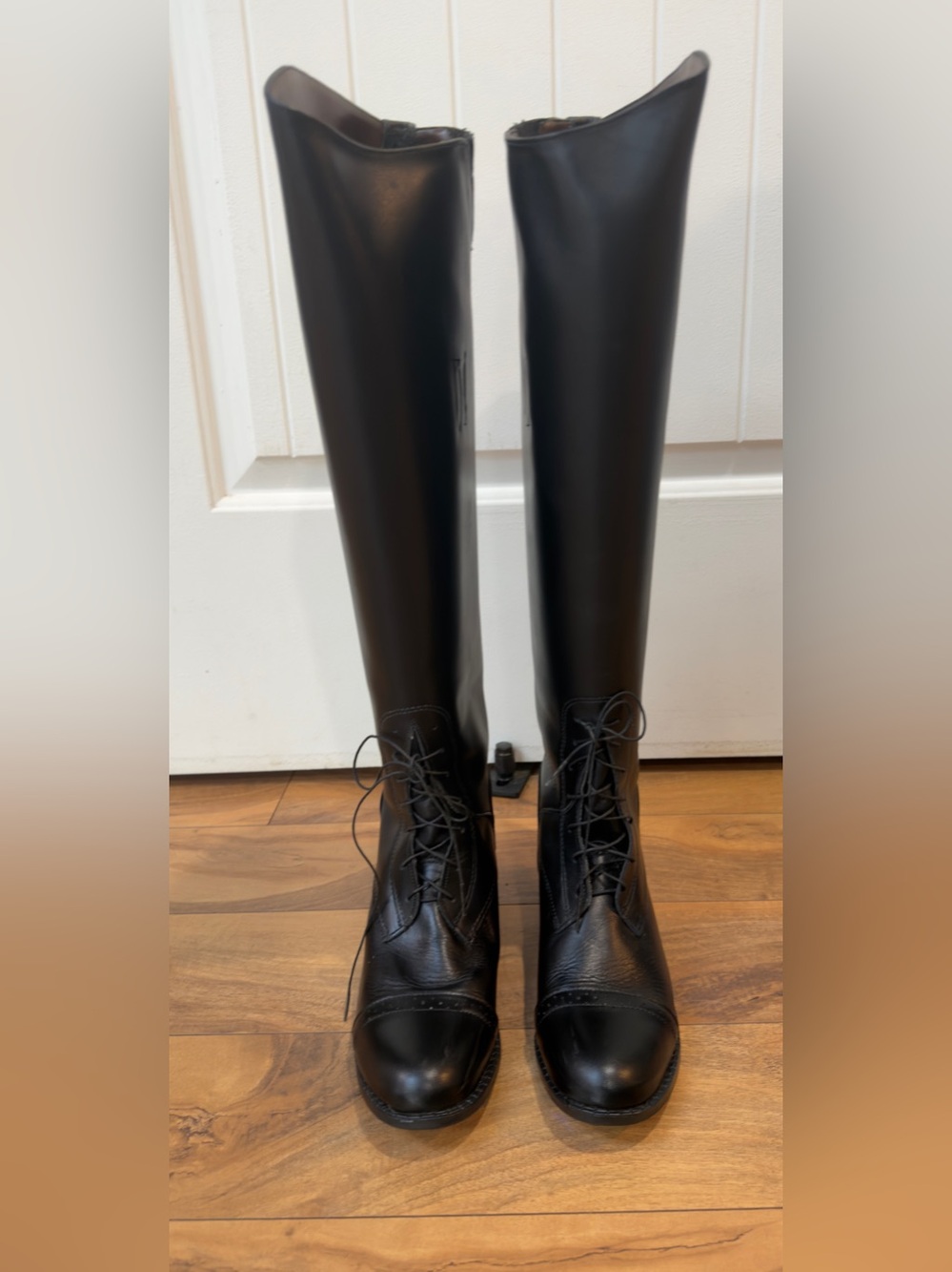Devon Aire Leather 17” Tall Black Equestrian Laced Riding Boots Women’s Size 7.5
